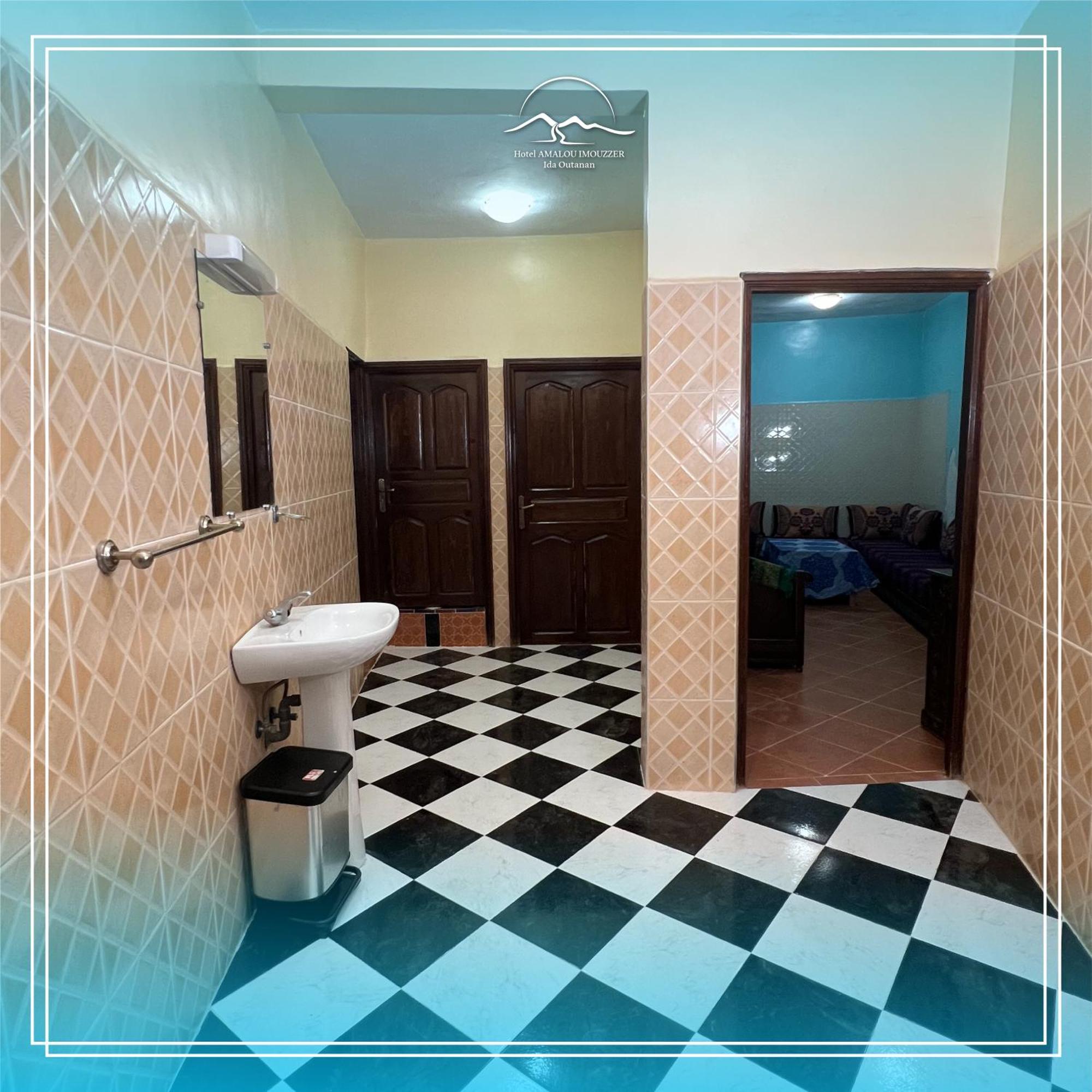 Hotel Amalou Imouzzer Ida Ou Tanane Esterno foto