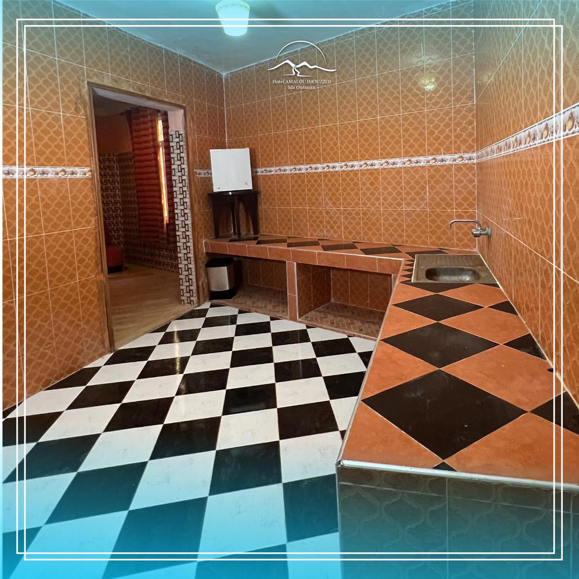 Hotel Amalou Imouzzer Ida Ou Tanane Esterno foto